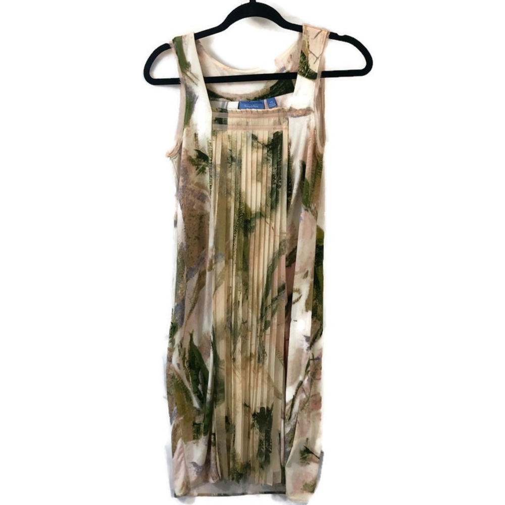 Vera Wang pleated dress
